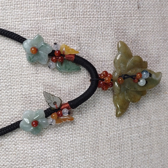 Artisan Crafted Jade Flowers Adjustable Cord Necklace - Picture 2 of 6